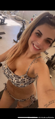 Nicole surfistinha