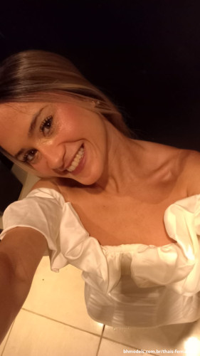 Thais Fernandes