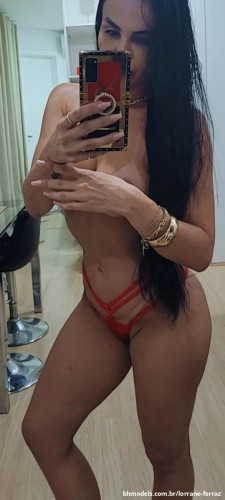 Lorrane Ferraz