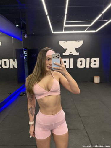 Bia Antunes