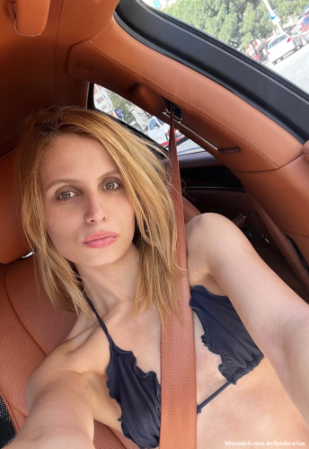 Isadora Lux